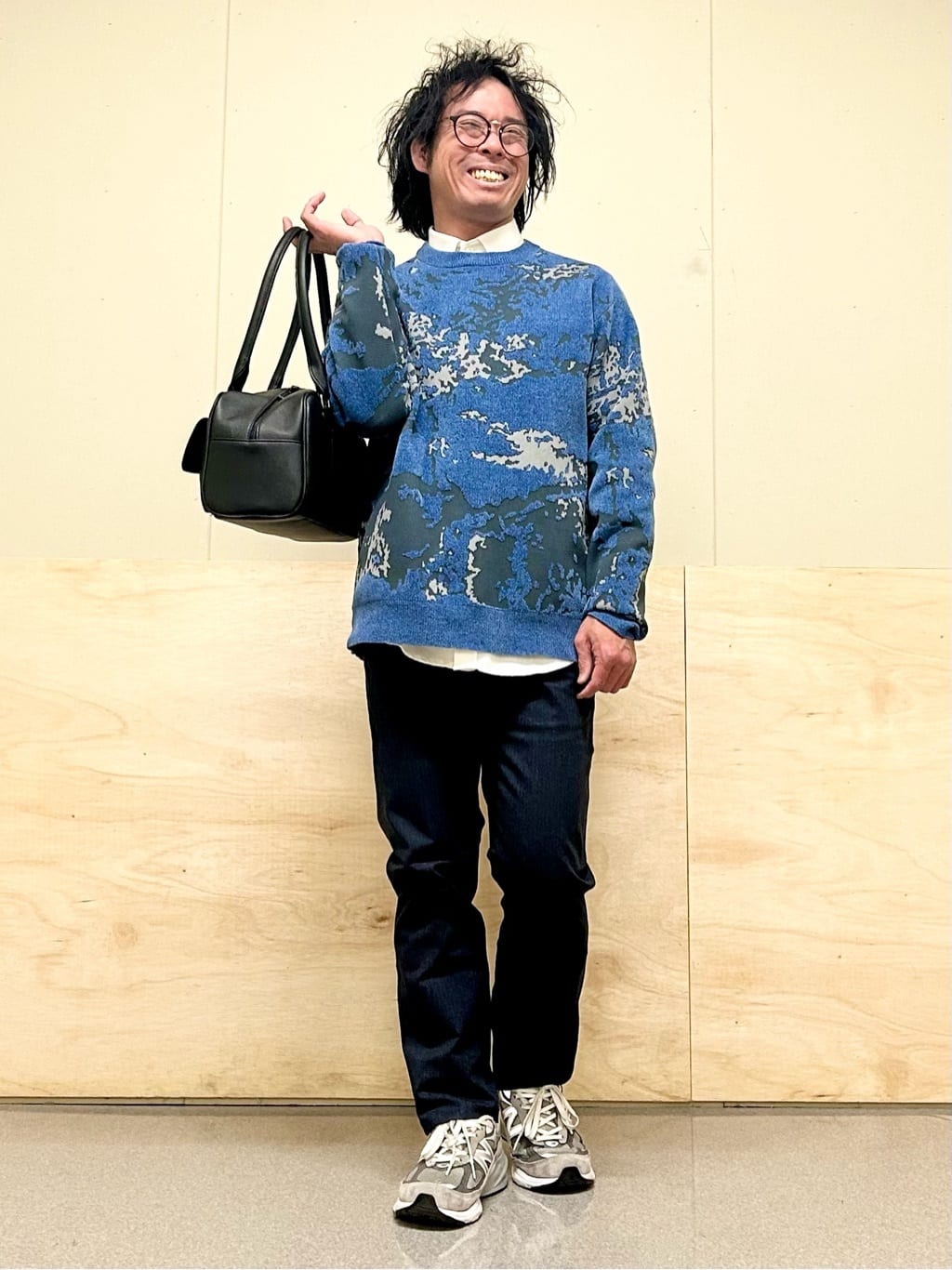 KENJI Iさんの「THE SHOP TK｜【オールシーズン穿ける！】7DAYSストレッチへリンボンパンツ　ON&hArr;OFF兼用」を使ったコーディネート
