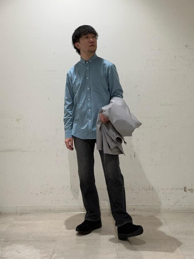 コウノ モトヤさんの「TAKEO KIKUCHI｜【モンスターストレッチ】日本製 ウォッシュド デニムパンツ」を使ったコーディネート