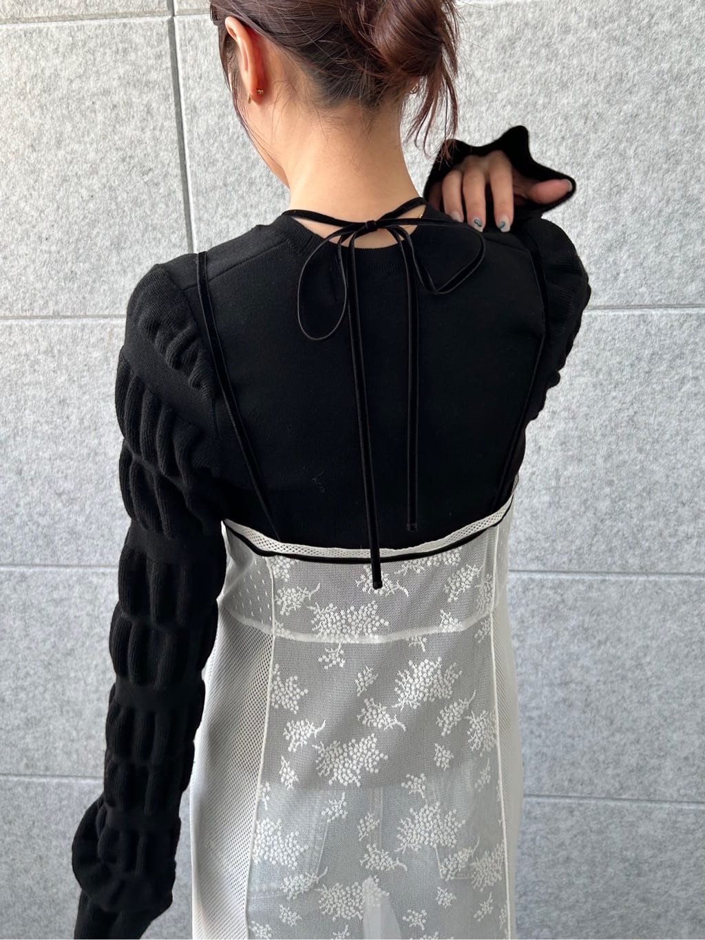 harunaさんの「CODE A｜gathered sleeves knit」を使ったコーディネート