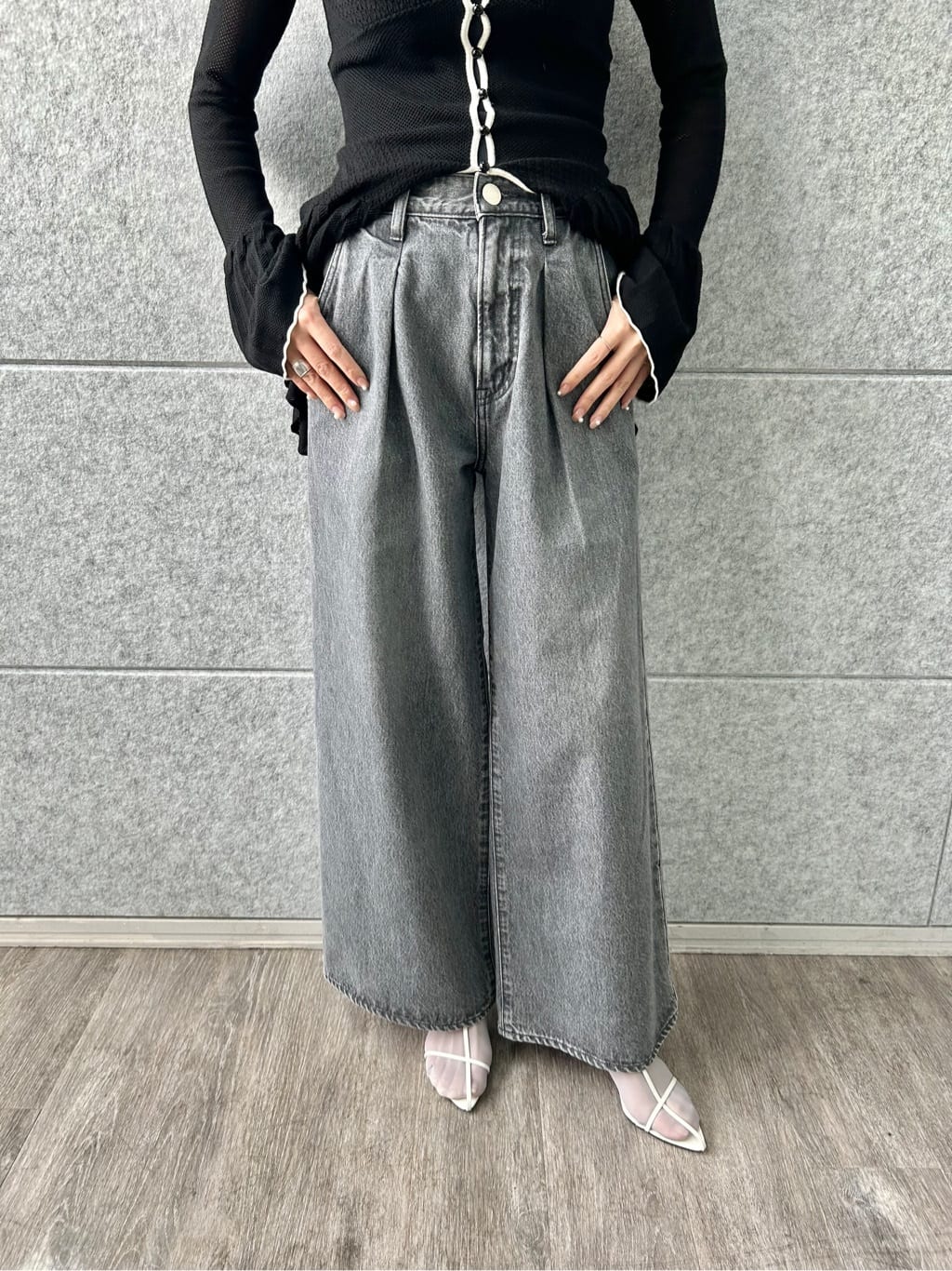 harunaさんの「CODE A｜tony bianco｜FAST HEELS」を使ったコーディネート