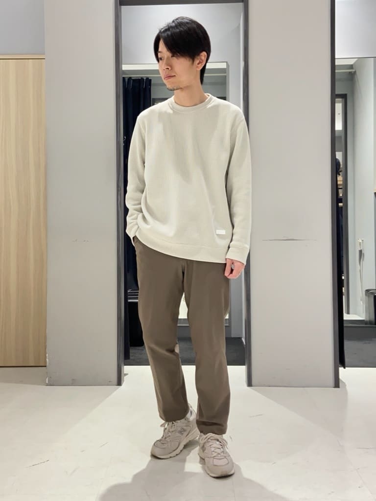 わいずみさんの「TAKEO KIKUCHI｜【多機能・軽量】シャドーライン リュック」を使ったコーディネート