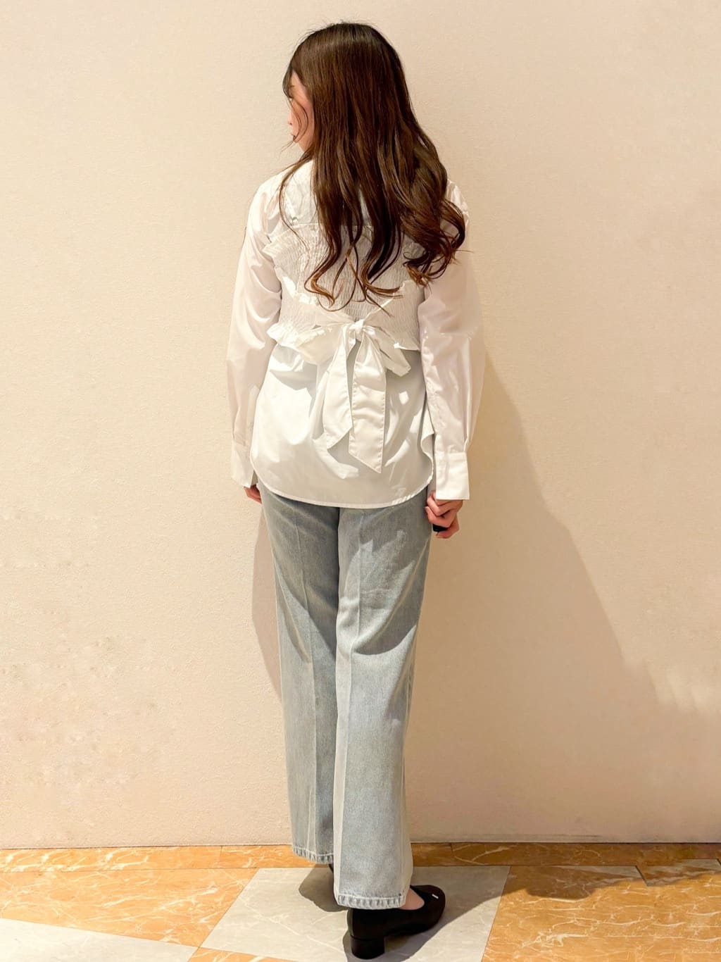 mさんの「index｜《丈が選べる》ストレートデニムパンツ【洗濯機洗い可】」を使ったコーディネート