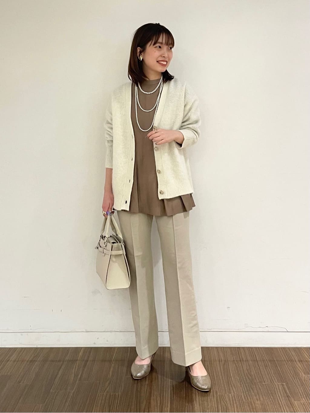 ねねさんの「INDIVI｜【マルチWAY】3点セットパール調ネックレス」を使ったコーディネート
