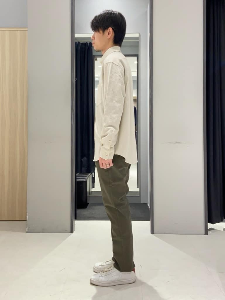 わいずみさんの「TAKEO KIKUCHI｜【全7サイズ&times;8色展開！】トップマルチヘリンボン パンツ」を使ったコーディネート