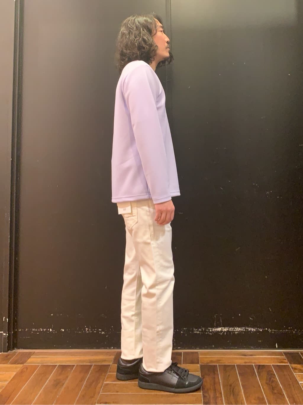 木村剛さんの「TAKEO KIKUCHI｜【Sサイズ～】ストレッチ デニム パンツ」を使ったコーディネート
