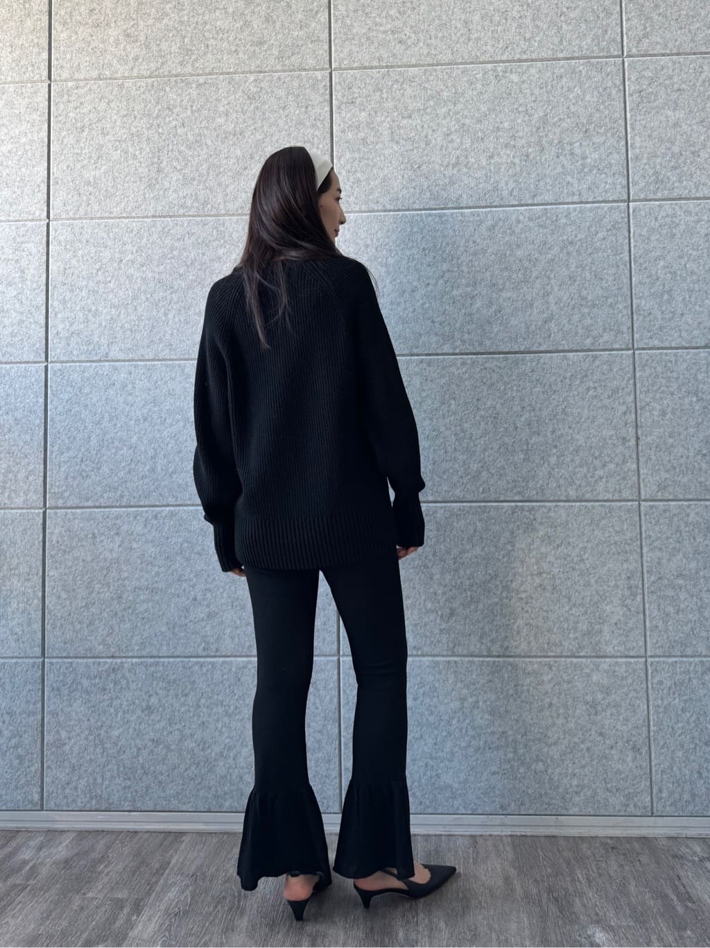 uchi__yamaさんの「CODE A｜lace knit pants」を使ったコーディネート