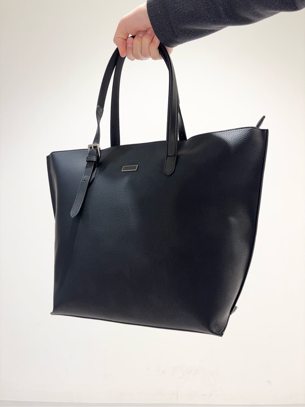 及川さんの「TAKEO KIKUCHI｜【DOWN FABRIC】ダウンファブリック スタンドカラーブルゾン」を使ったコーディネート