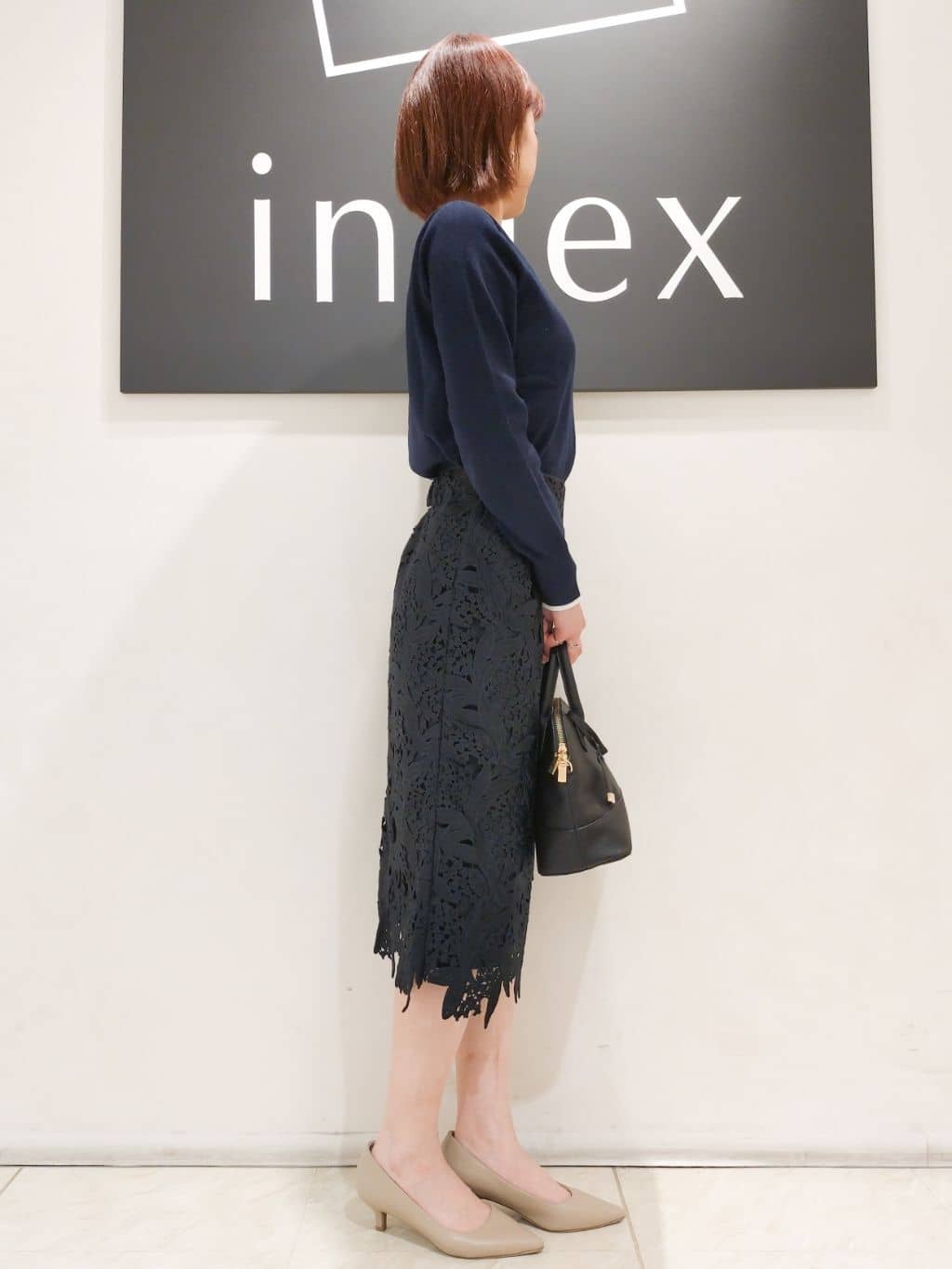 n.さんの「index｜◆バイカラーキーネックニット【洗濯機洗い可】」を使ったコーディネート
