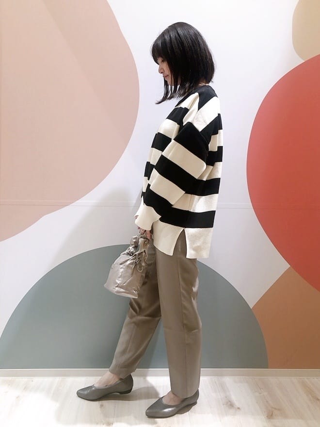 長女さんの「SHOO･LA･RUE｜◆【S-LL/洗える】スウェットライク オーバーサイズニット」を使ったコーディネート