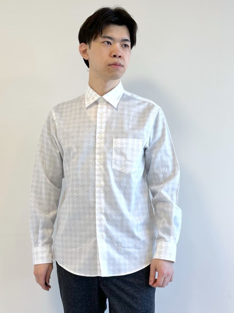イッシーさんの「TAKEO KIKUCHI｜【ONOFF対応】TRダブルニット ストレッチパンツ」を使ったコーディネート