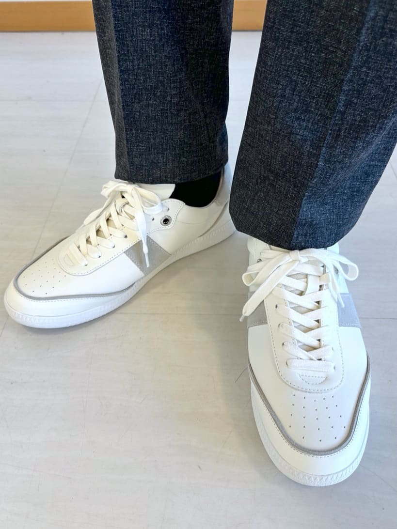 イッシーさんの「TAKEO KIKUCHI｜【ONOFF対応】TRダブルニット ストレッチパンツ」を使ったコーディネート