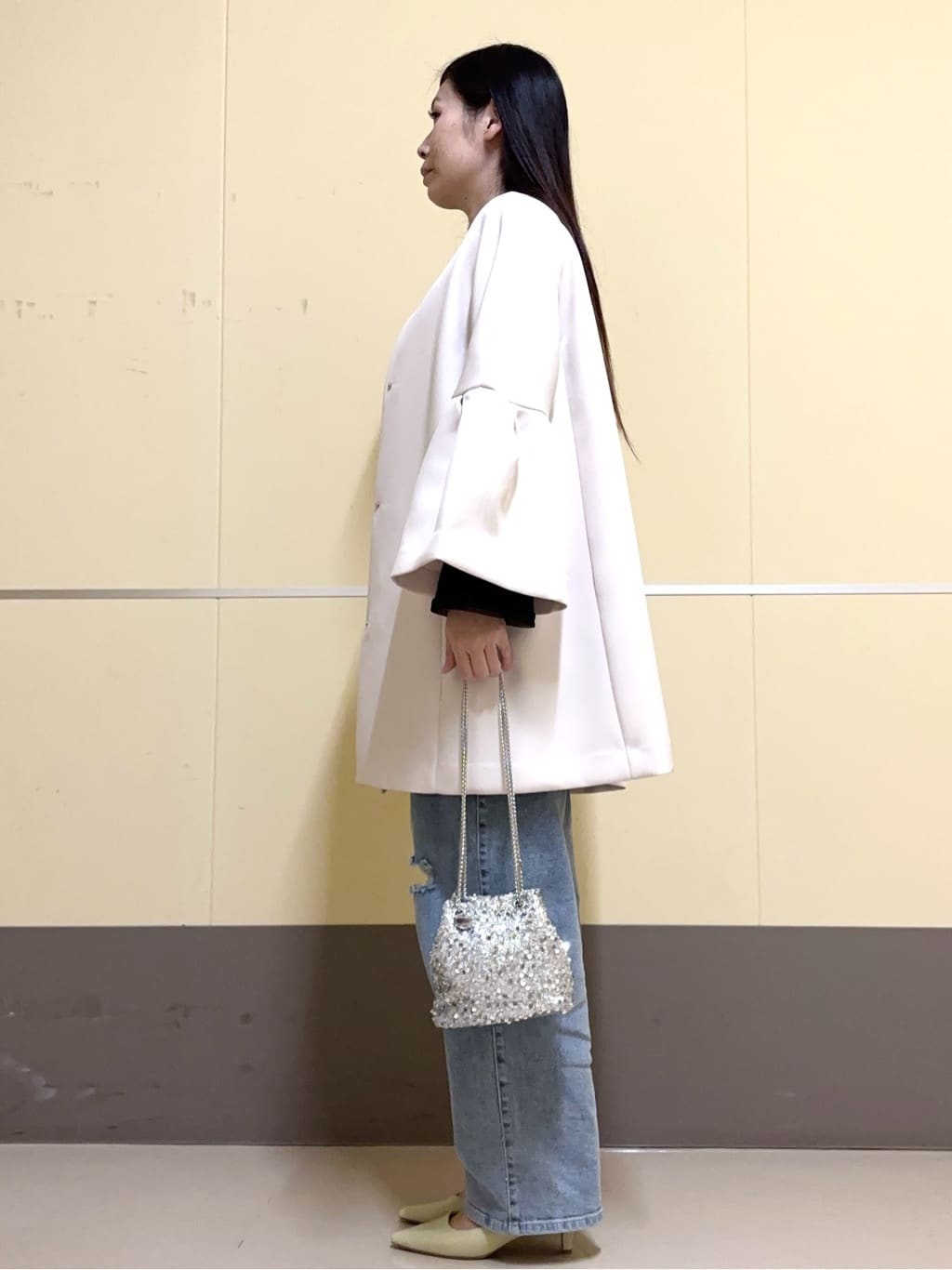 あきさんの「OPAQUE.CLIP｜◆フレアスリーブミドルコート【洗える】」を使ったコーディネート