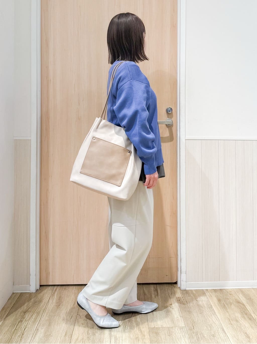 mimoさんの「SHOO･LA･RUE｜◆ストレッチアーモンドトゥパンプス」を使ったコーディネート