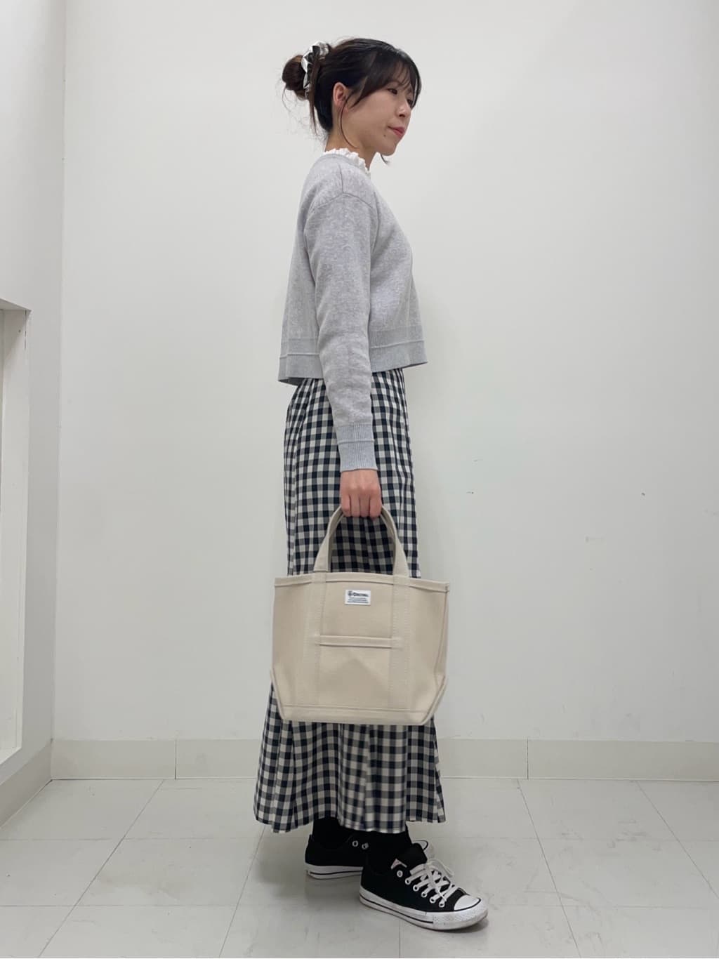 KANNAさんの「Dessin｜◆【入卒/セレモニー/洗える】フリルネックブラウス」を使ったコーディネート