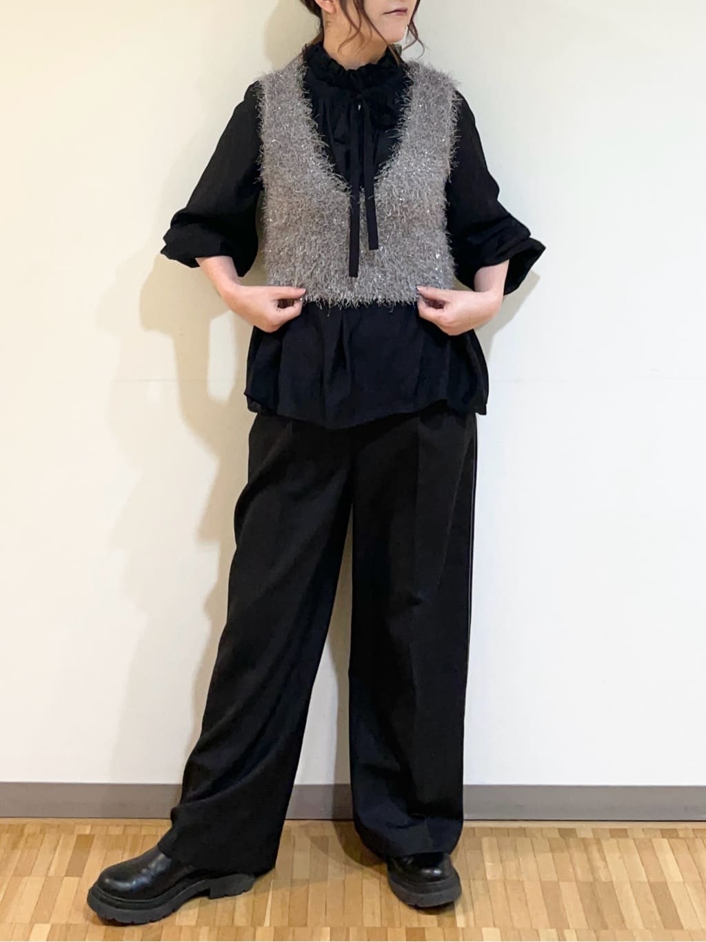 フナキさんの「UNTITLED｜」を使ったコーディネート