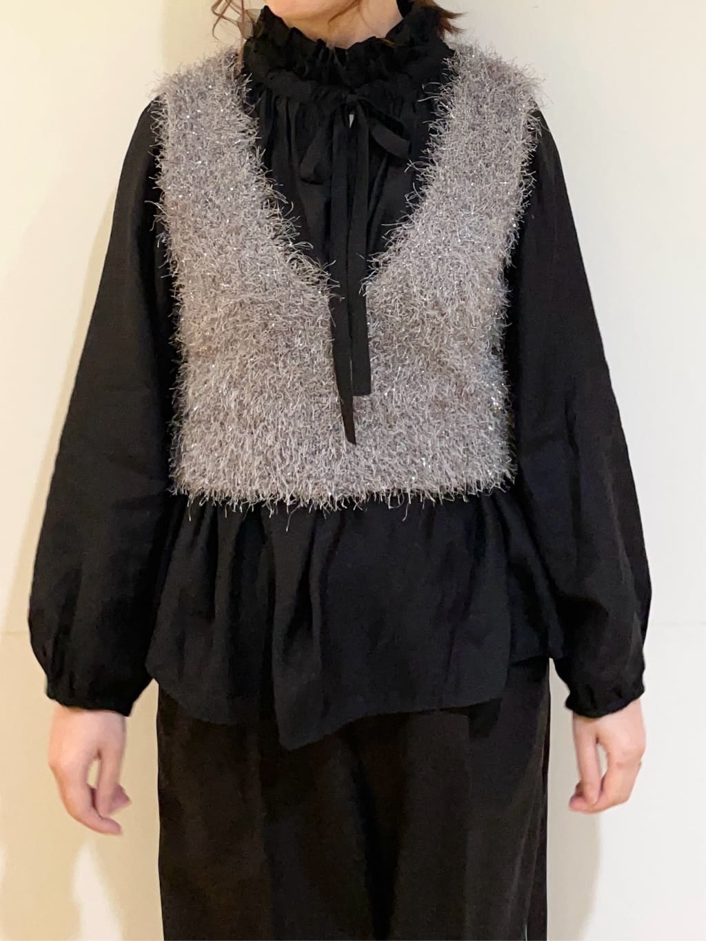 フナキさんの「UNTITLED｜」を使ったコーディネート