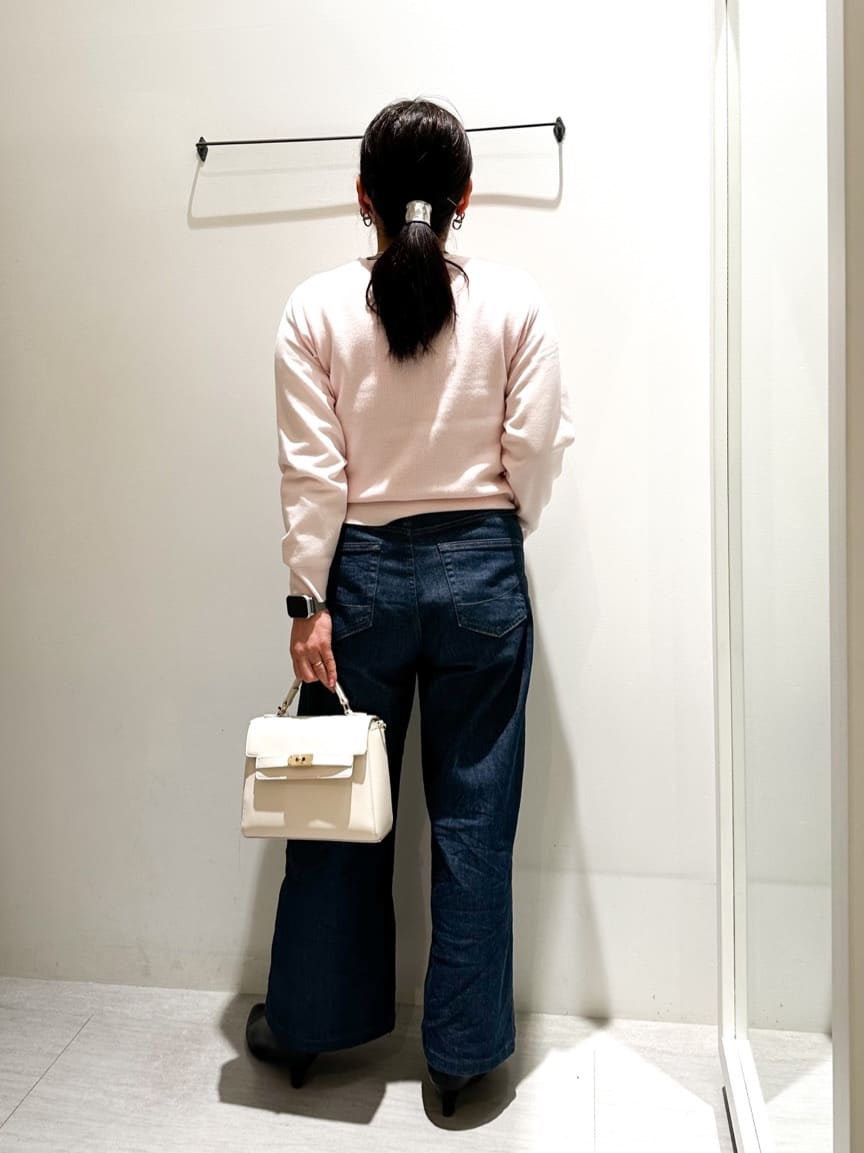 naoさんの「grove｜【SOMETHING&times;grove別注】LISAWIDE DENIM PANTS」を使ったコーディネート