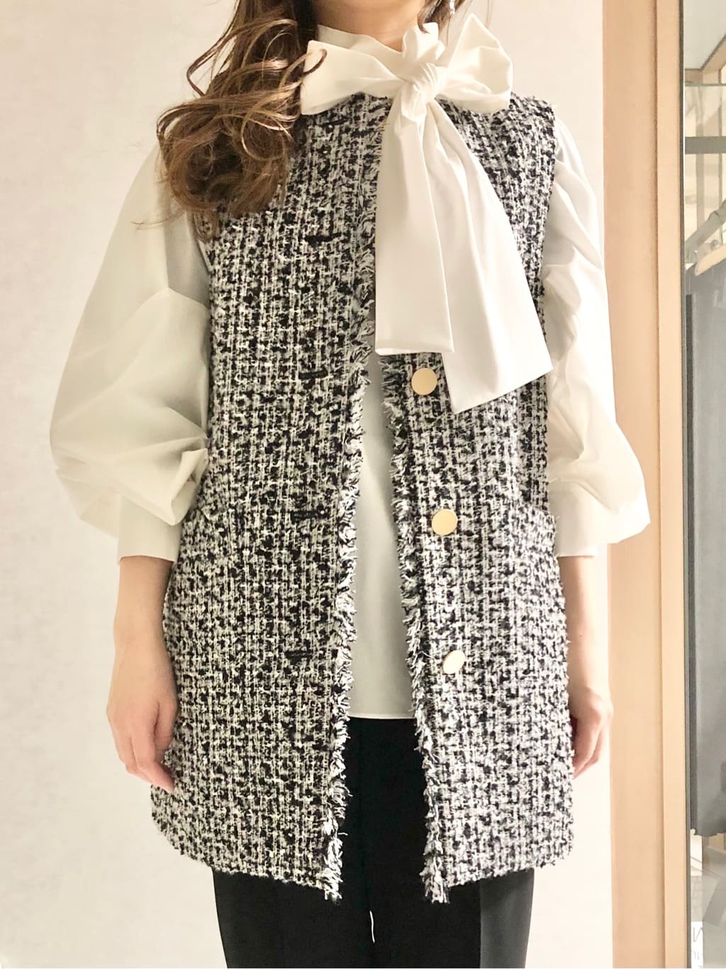 sayuさんの「UNTITLED｜◆【通勤スーツ】タックテーパードパンツ」を使ったコーディネート