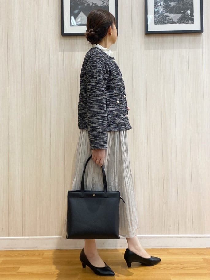 natsuさんの「SHOO･LA･RUE｜◆【S-3L/洗える/セレモニー】さらり軽やか フリルスタンドカラーブラウス」を使ったコーディネート