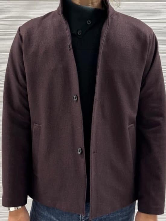 井出恭輔さんの「TAKEO KIKUCHI｜【DOWN FABRIC】ダウンファブリック スタンドカラーブルゾン」を使ったコーディネート