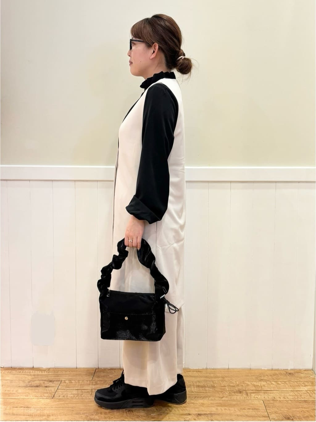 ハチさんの「SHOO･LA･RUE｜◆【洗える/S-3L/セットアップ可】セレモニーや通勤にも カットジョーゼット ジレ」を使ったコーディネート