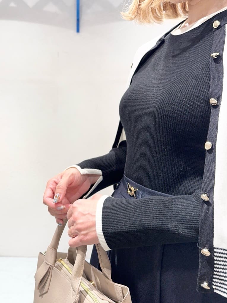 さち。さんの「grove｜【人間工学】つつまれフィットパンプス【入卒対応可】」を使ったコーディネート