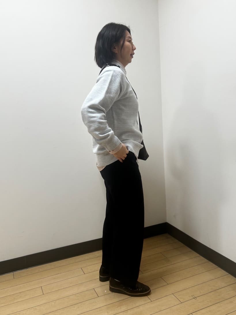 okaさんの「TAKEO KIKUCHI｜ハットモチーフ ジャカード ストライプ シャツ」を使ったコーディネート