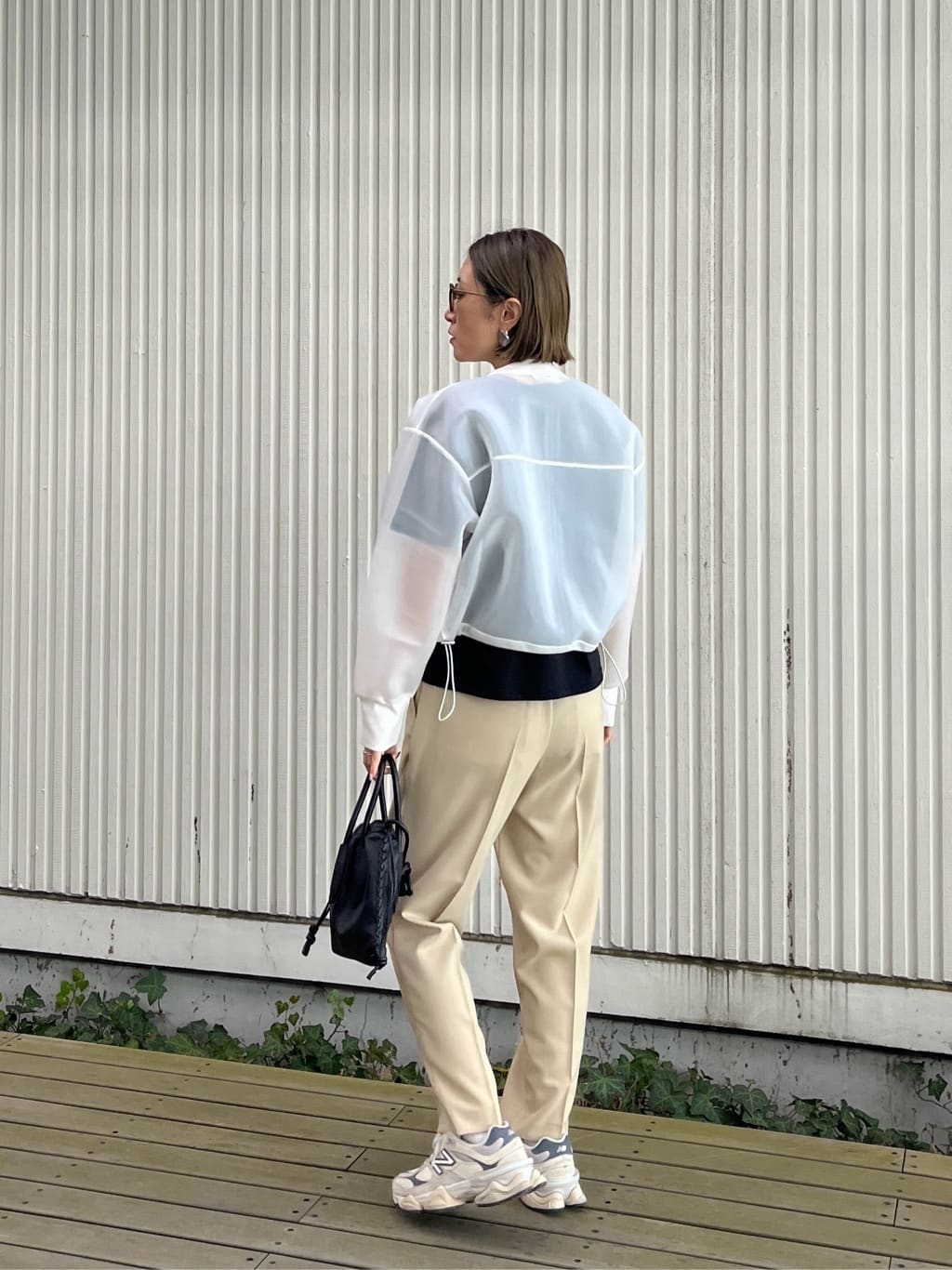 kotakiさんの「INDIVI｜【接触冷感／セットアップ対応】イージーテーパードパンツ【通勤・セレモニー】」を使ったコーディネート