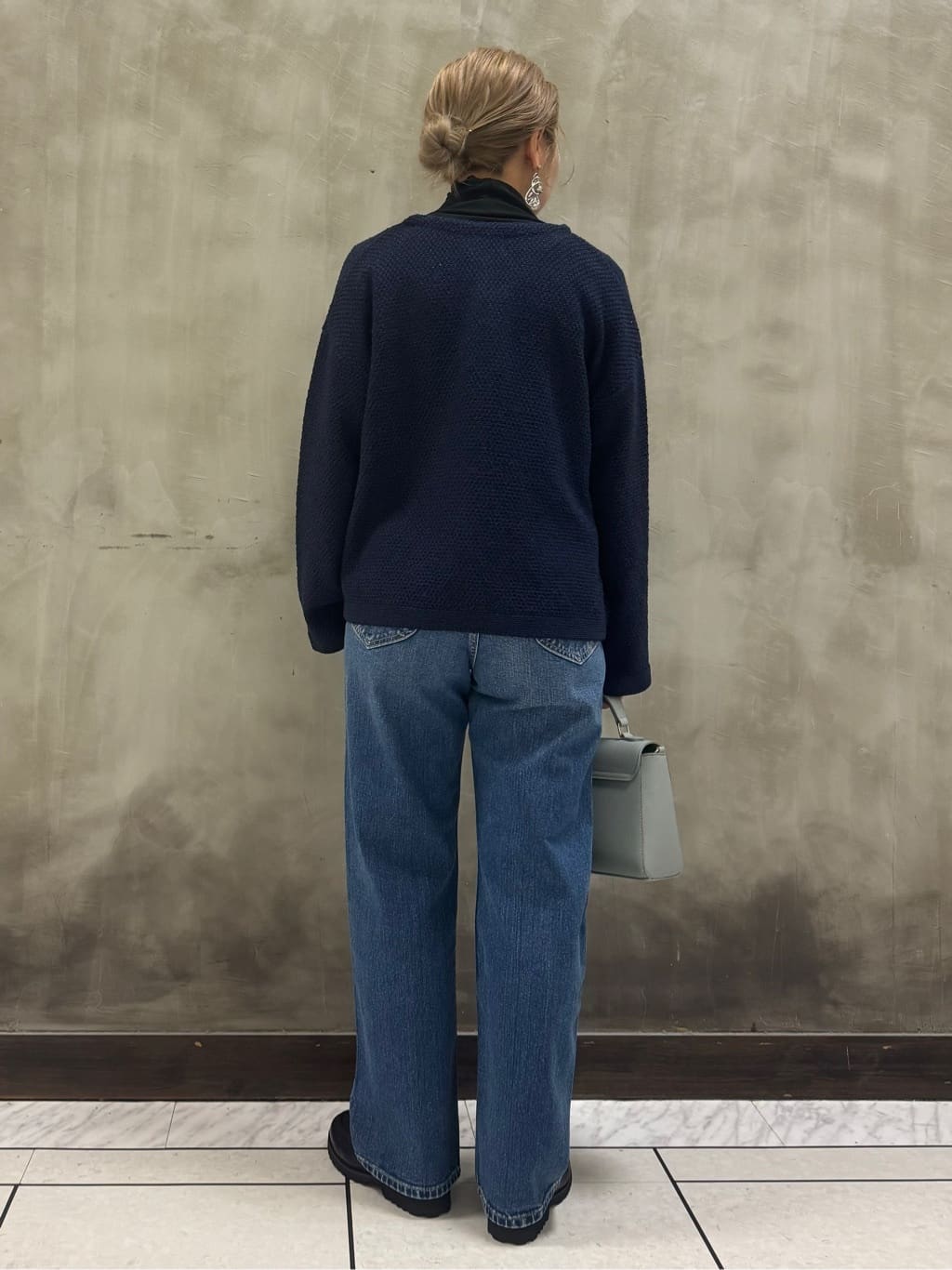 minaさんの「grove｜【Lee&times;grove別注】STRAIGHT DENIM PANTS」を使ったコーディネート