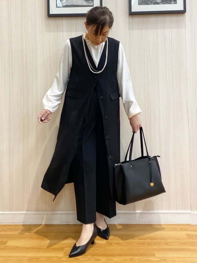 natsuさんの「SHOO･LA･RUE｜◆【S-3L/洗える/セレモニー】さらり軽やか フリルスタンドカラーブラウス」を使ったコーディネート