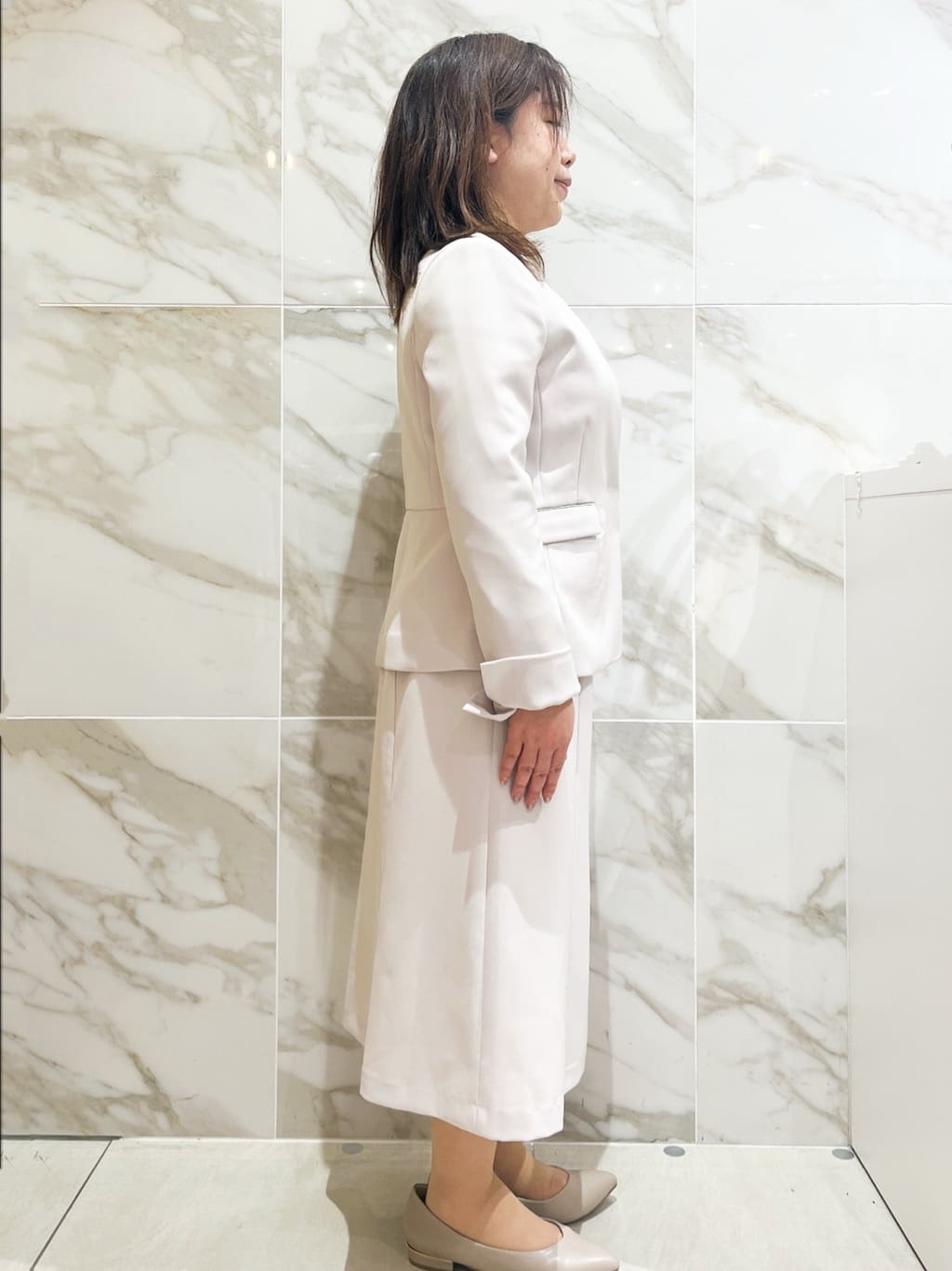 ayuさんの「index｜◆【抗菌防臭加工】Vカットフラットポインテッドパンプス」を使ったコーディネート