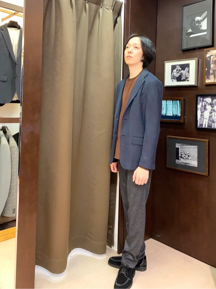 コバヤシさんの「TAKEO KIKUCHI｜【ONOFF対応】TRダブルニット ストレッチパンツ」を使ったコーディネート