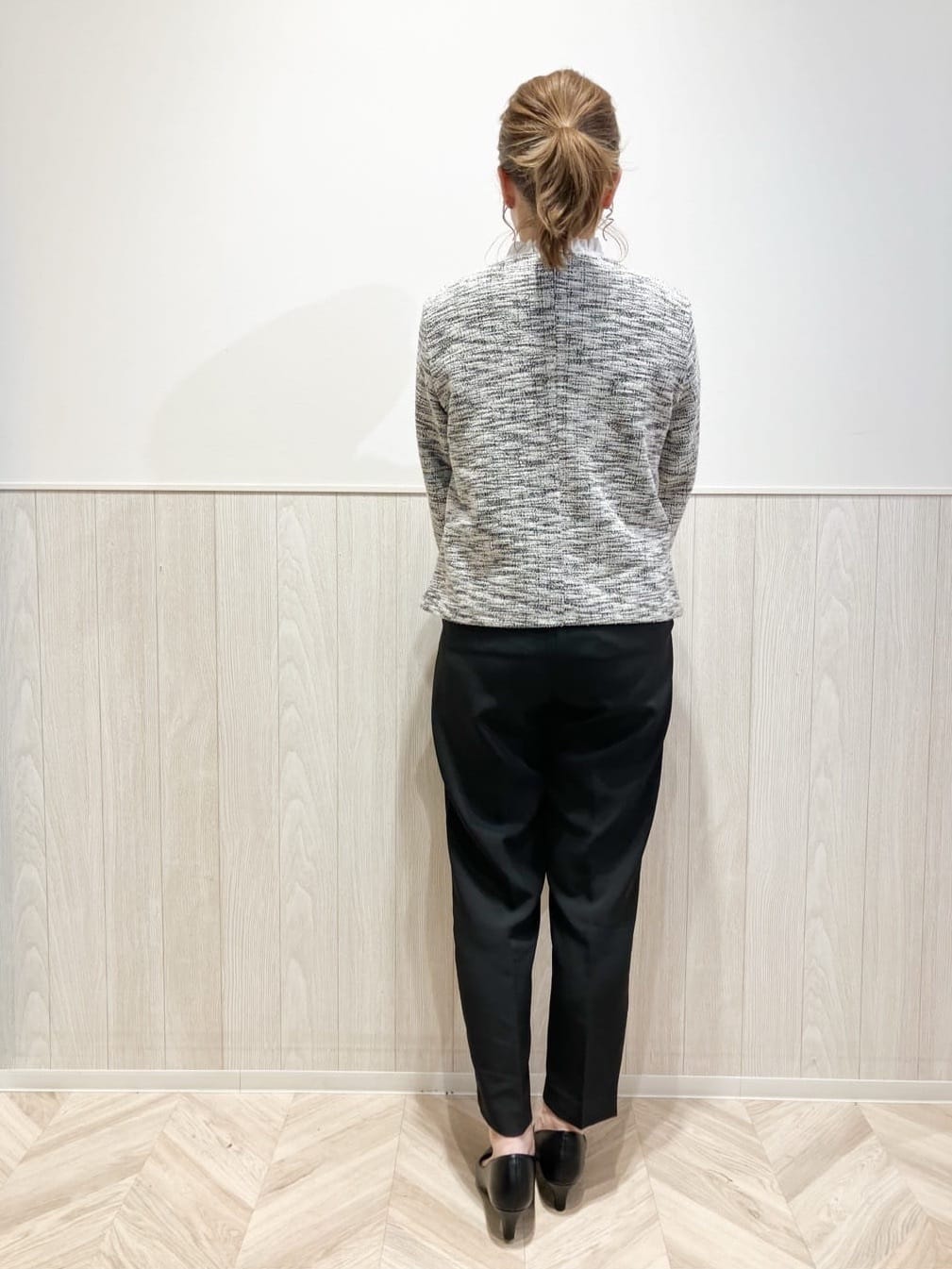 shokoさんの「SHOO･LA･RUE｜◆【S-3L/洗える/セレモニー】さらり軽やか スタンドカラー フリルブラウス」を使ったコーディネート