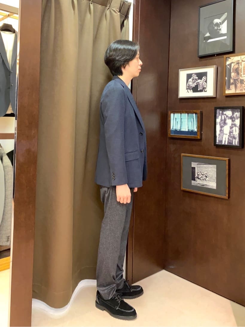 コバヤシさんの「TAKEO KIKUCHI｜【ONOFF対応】TRダブルニット ストレッチパンツ」を使ったコーディネート