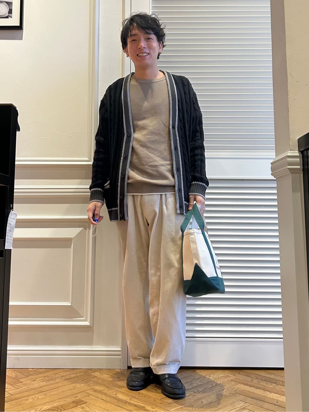須田　慎二郎さんの「DRESSTERIOR｜【撥水加工/Safari5月号掲載】ローファー」を使ったコーディネート