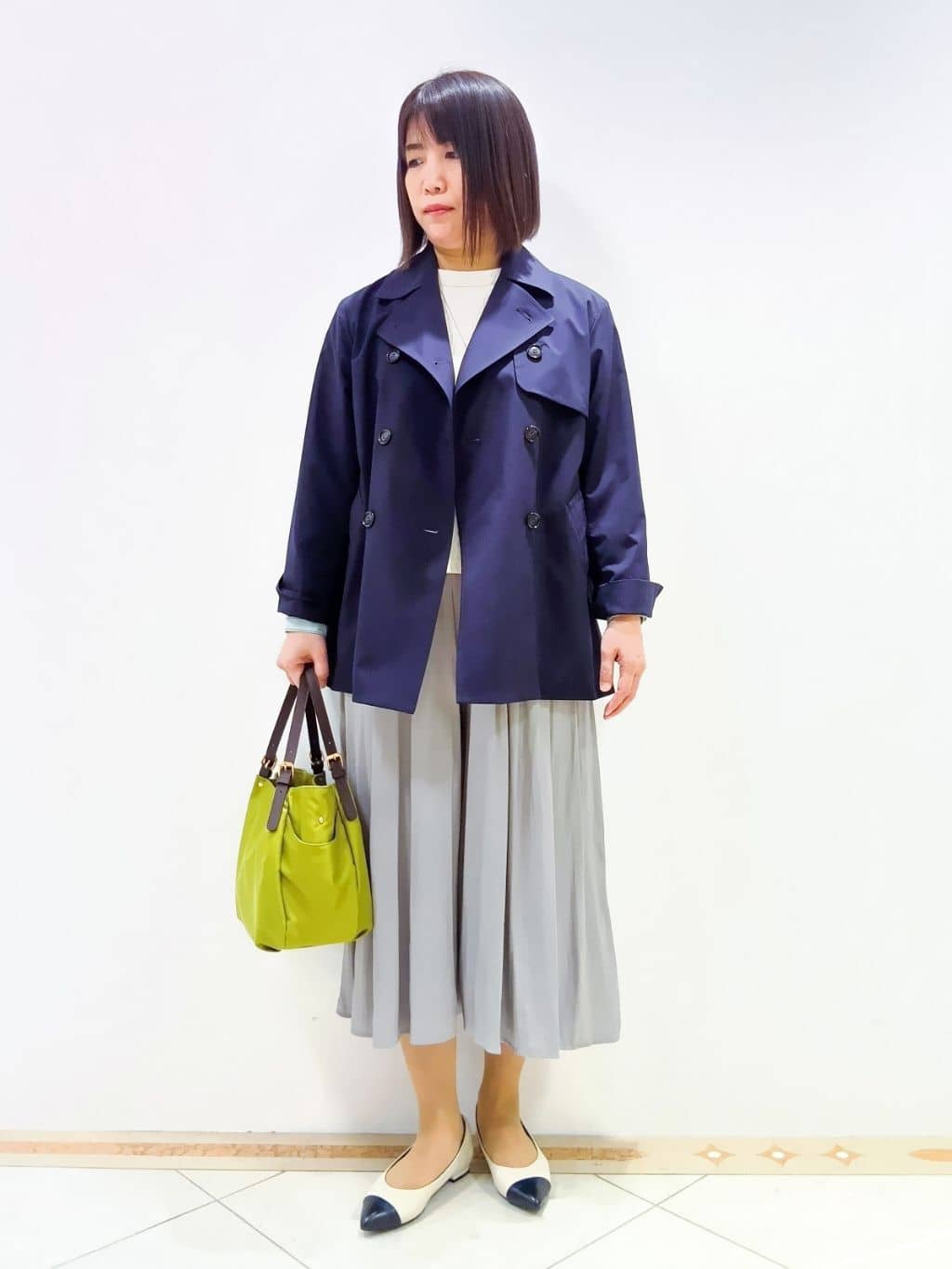 tomoさんの「Reflect｜◆【手洗い可／撥水】ライティミドル丈コート」を使ったコーディネート