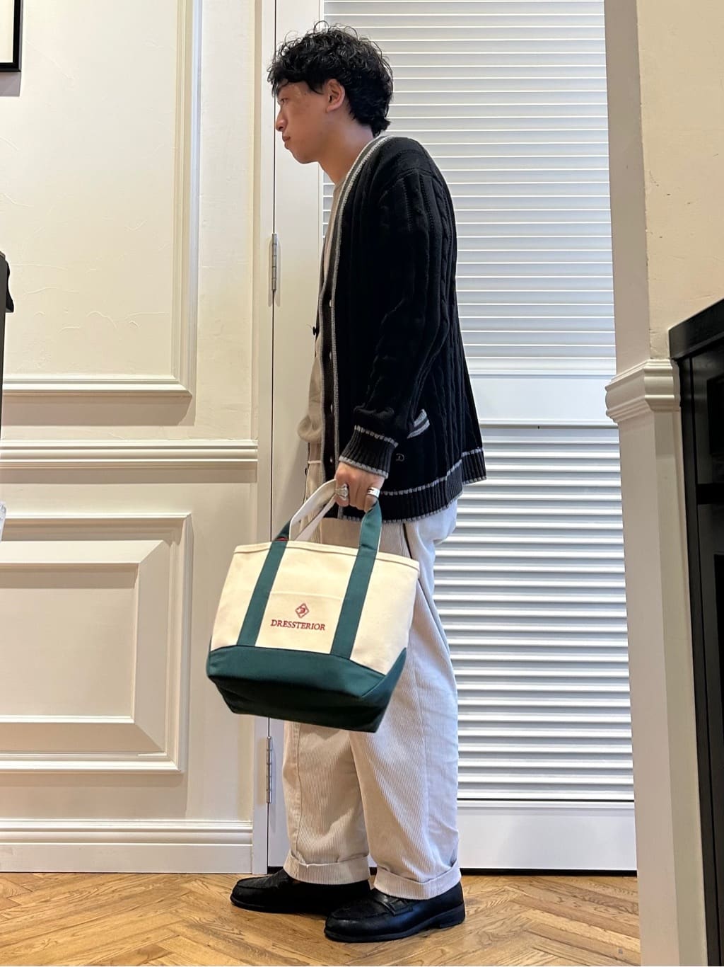 須田　慎二郎さんの「DRESSTERIOR｜【撥水加工/Safari5月号掲載】ローファー」を使ったコーディネート