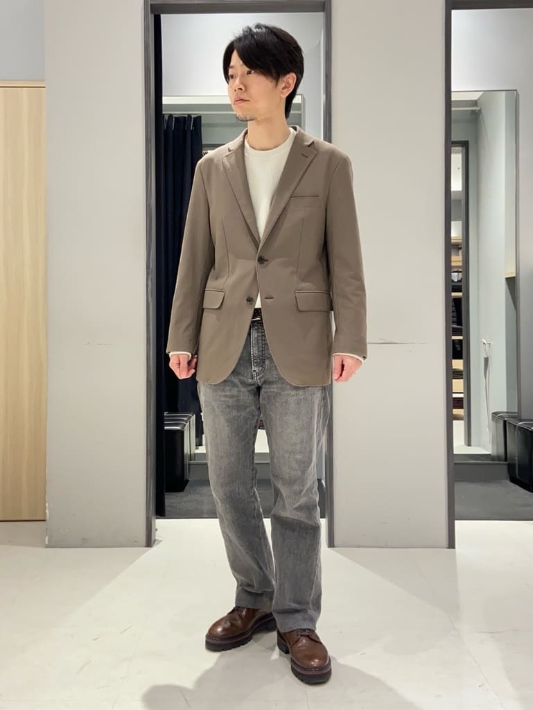 わいずみさんの「TAKEO KIKUCHI｜【360&deg;ストレッチ／セットアップ対応】None Of Stress ジャケット」を使ったコーディネート
