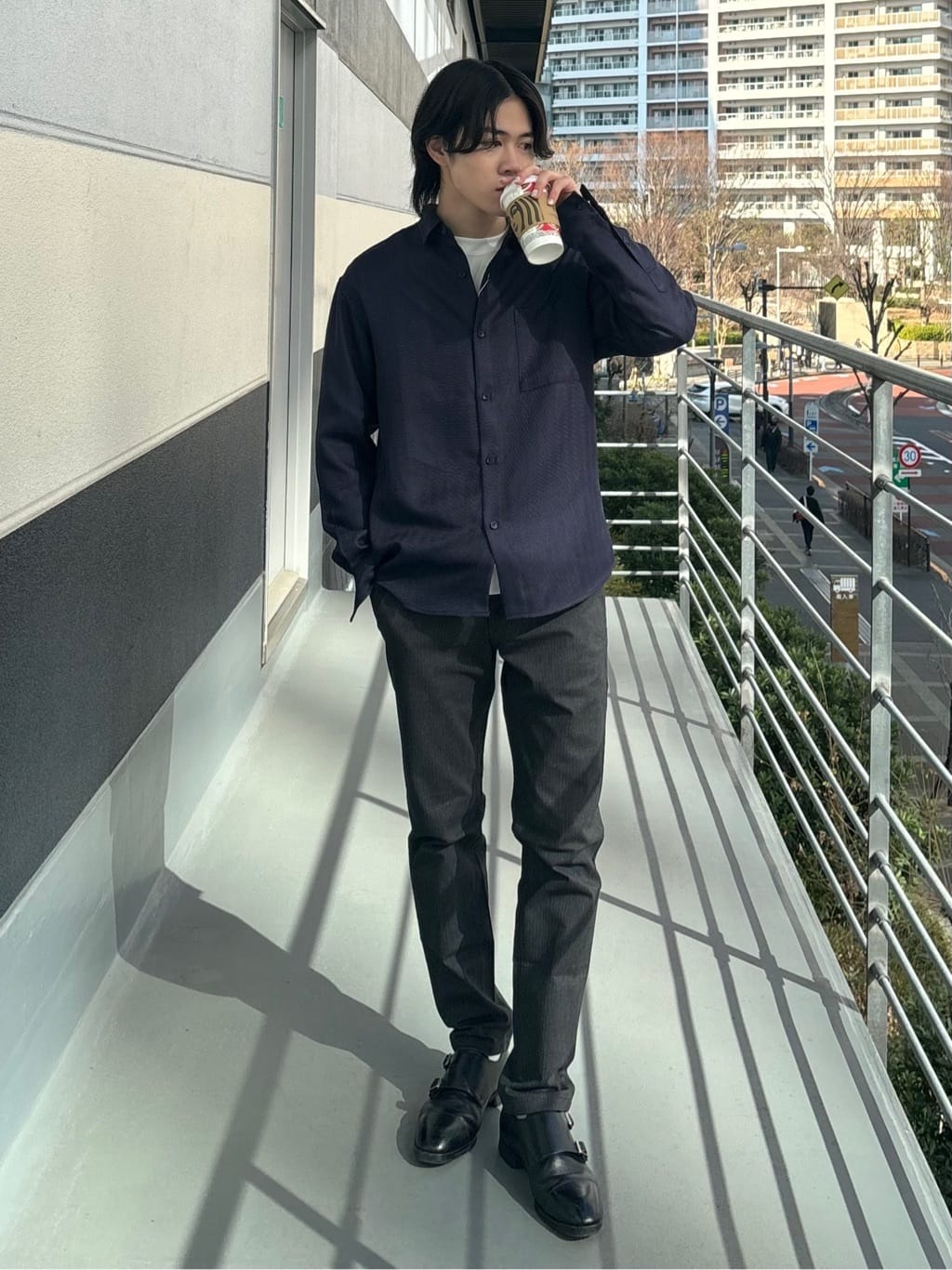 うらしーさんの「THE SHOP TK｜【オールシーズン穿ける！】7DAYSストレッチへリンボンパンツ　ON&hArr;OFF兼用」を使ったコーディネート