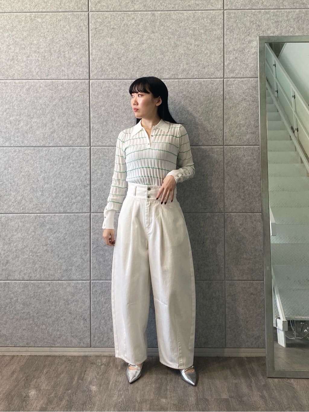 rinaさんの「INDIVI｜ハイウエストカーブデニム」を使ったコーディネート