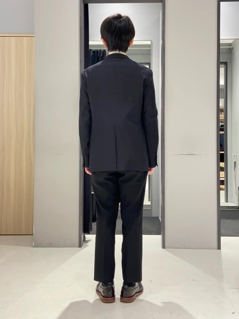 わいずみさんの「TAKEO KIKUCHI｜【360&deg;ストレッチ／セットアップ対応】None Of Stress ジャケット」を使ったコーディネート