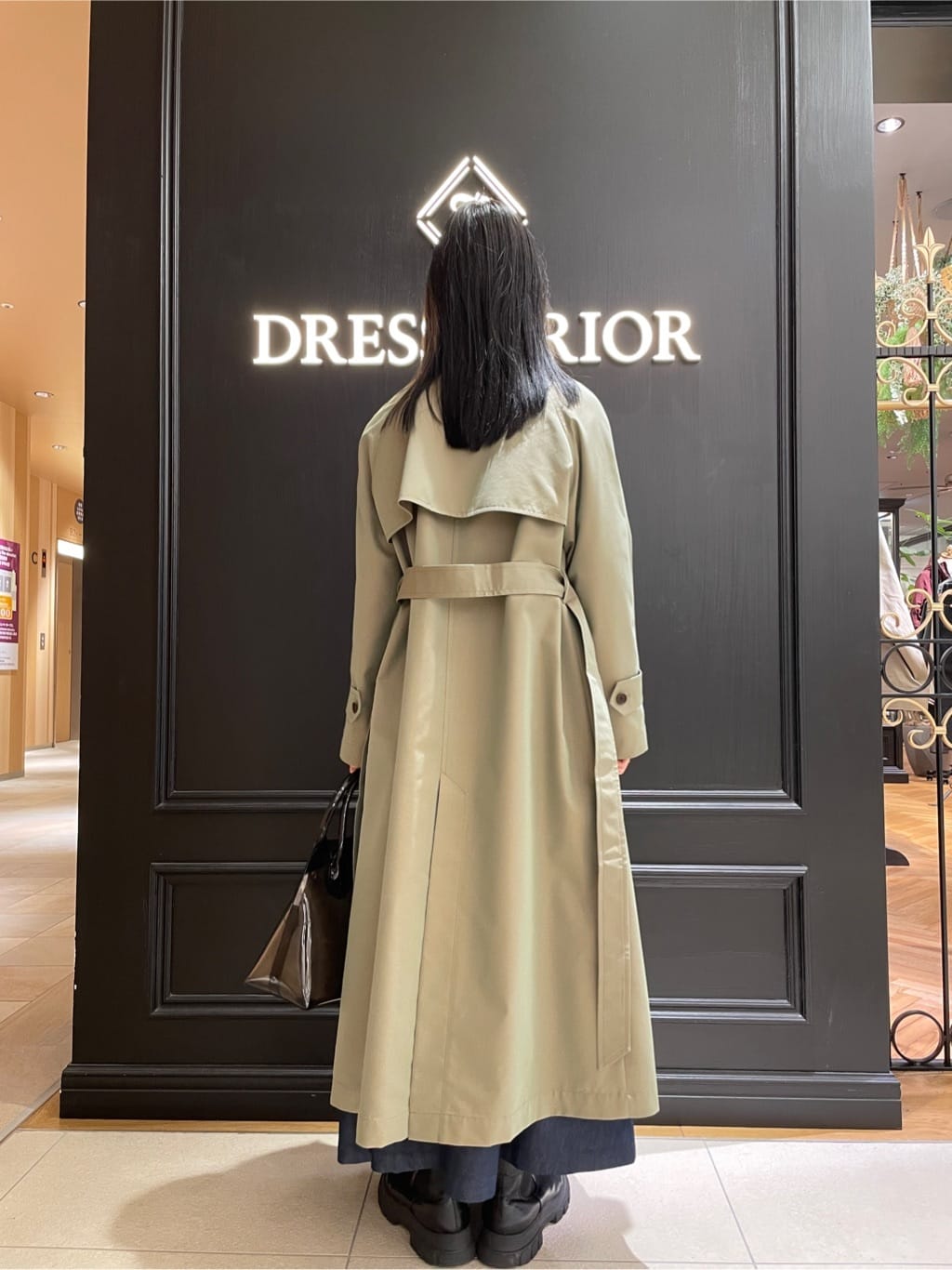Karinさんの「DRESSTERIOR｜【ウォッシャブル/美シルエット】ライトトレンチコート」を使ったコーディネート
