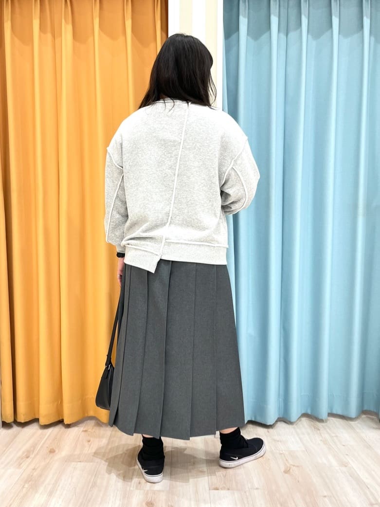 TUMU-TUMUさんの「SHOO･LA･RUE｜◆フロント2ポケットショルダーバッグ」を使ったコーディネート