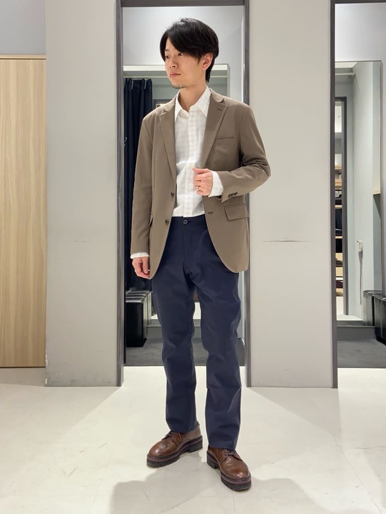 わいずみさんの「TAKEO KIKUCHI｜【360&deg;ストレッチ／セットアップ対応】None Of Stress ジャケット」を使ったコーディネート