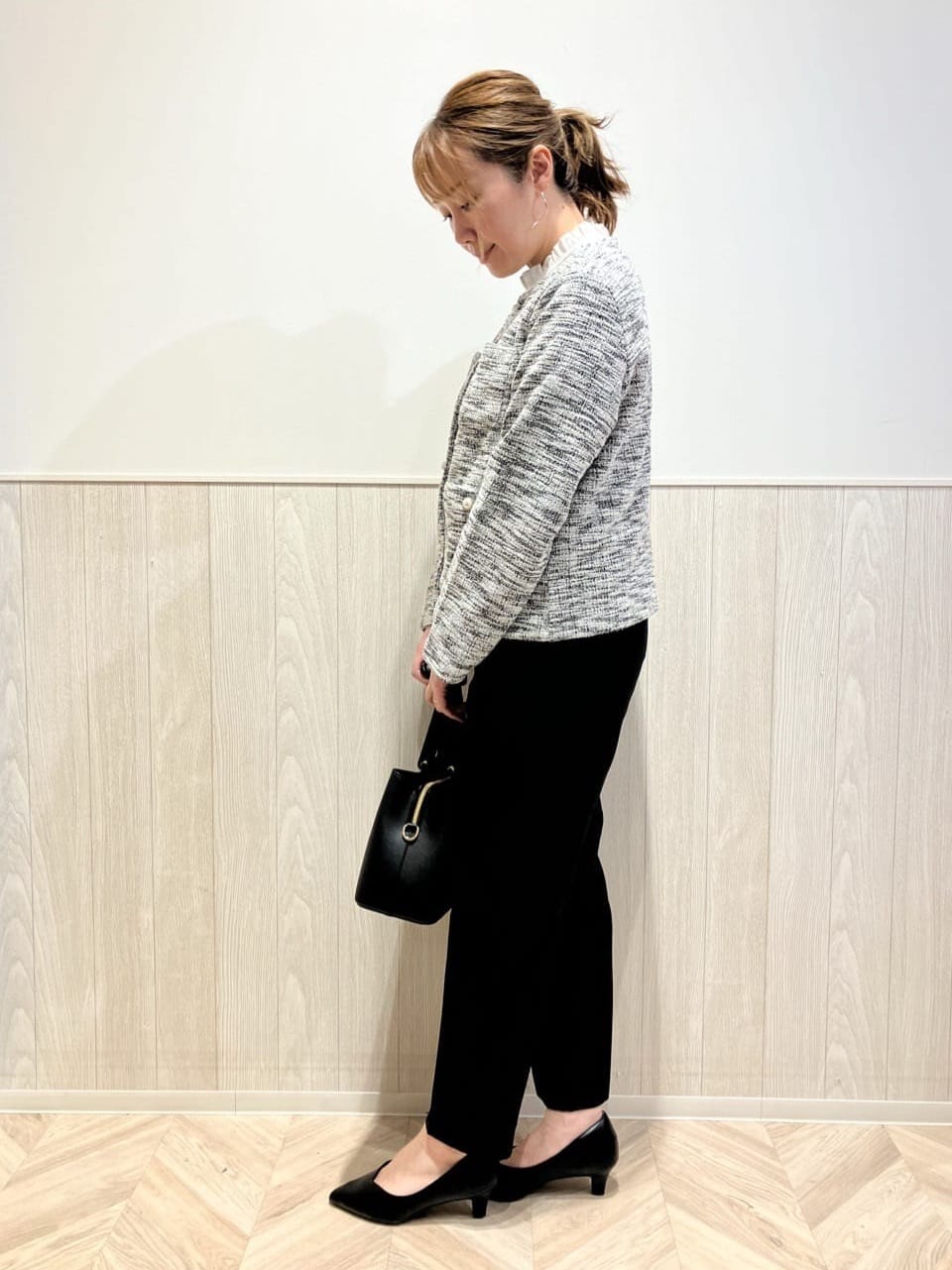 shokoさんの「SHOO･LA･RUE｜◆【S-3L/洗える/セレモニー】さらり軽やか スタンドカラー フリルブラウス」を使ったコーディネート