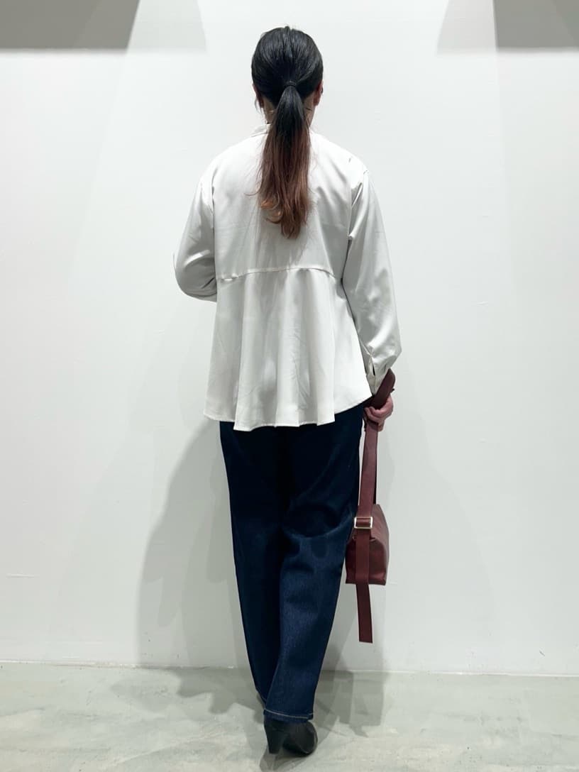 seinaさんの「grove｜【Lee&times;grove別注】STRAIGHT DENIM PANTS」を使ったコーディネート