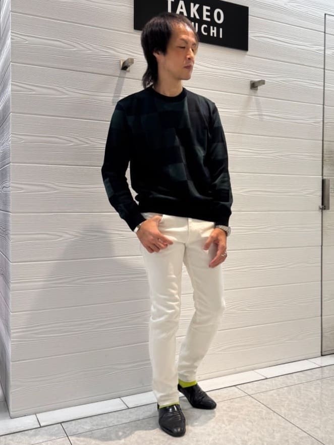 井出恭輔さんの「TAKEO KIKUCHI｜【Sサイズ～】ストレッチ デニム パンツ」を使ったコーディネート