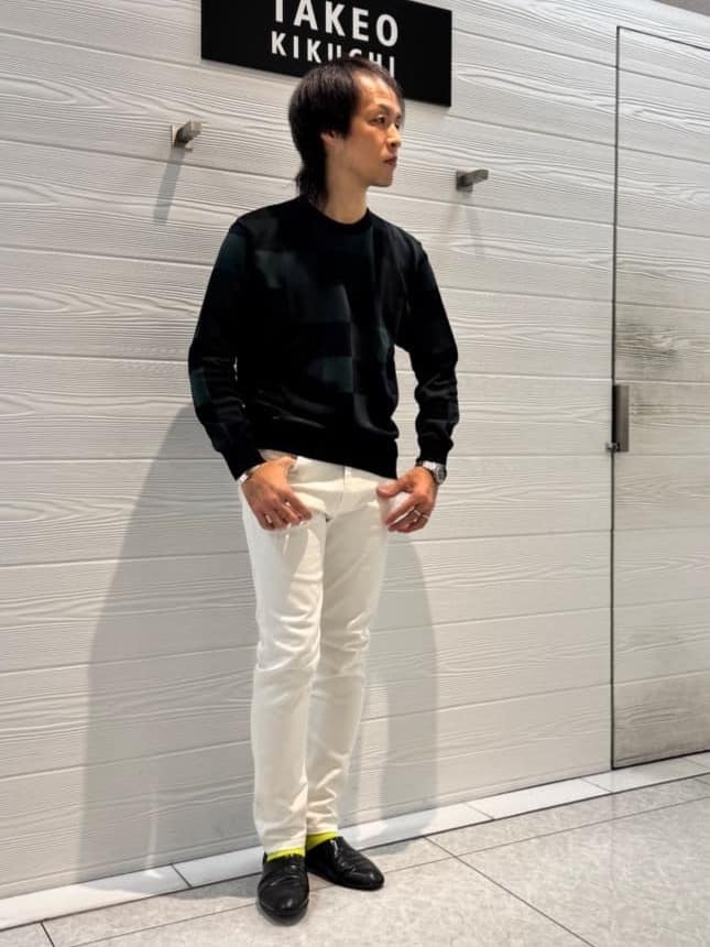 井出恭輔さんの「TAKEO KIKUCHI｜【Sサイズ～】ストレッチ デニム パンツ」を使ったコーディネート