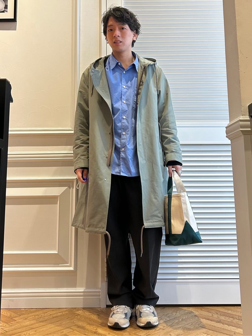 須田　慎二郎さんの「DRESSTERIOR｜」を使ったコーディネート