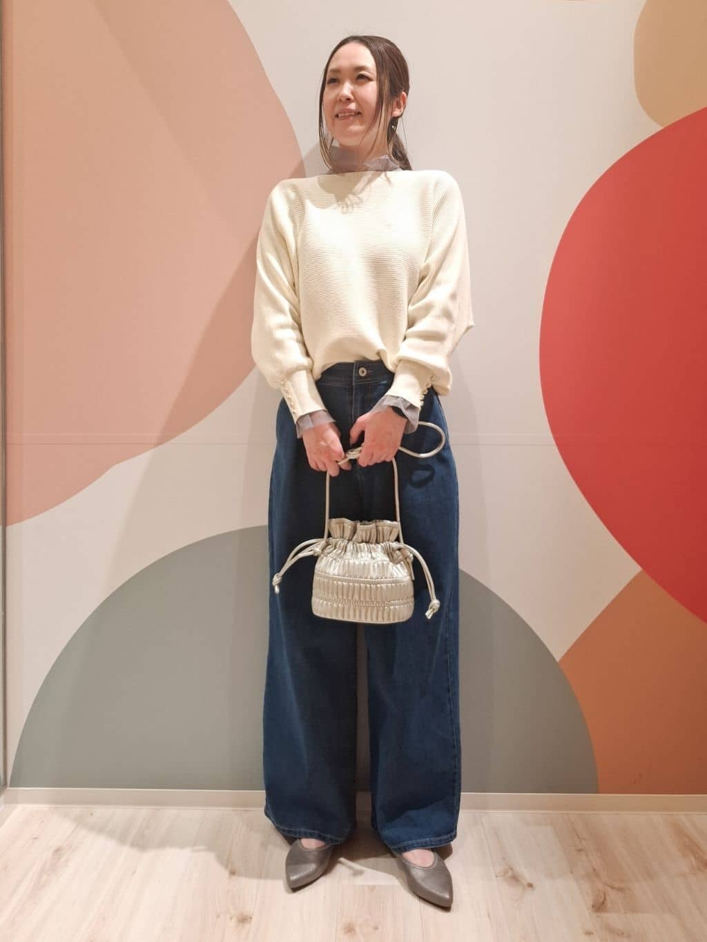 次女さんの「SHOO･LA･RUE｜◆【S-LL/防花粉/撥水】ミドル丈トレンチコート」を使ったコーディネート